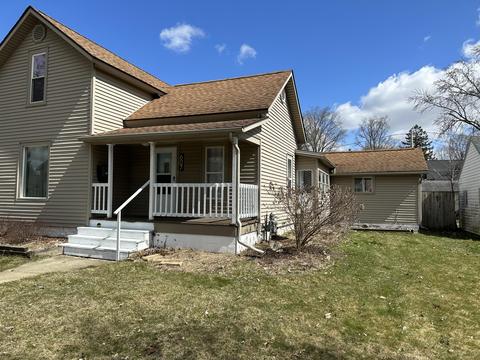 607 Maple Street St, Three Rivers, MI 49093 photo 2