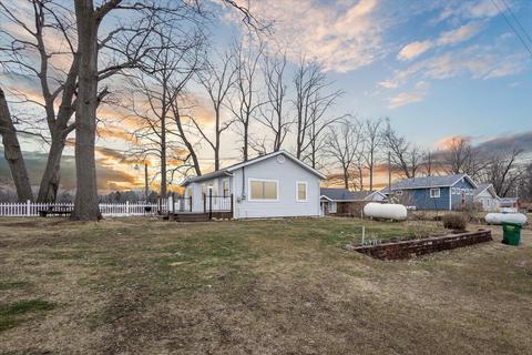 50410 Taylor Dr, Marcellus, MI 49067 photo 3