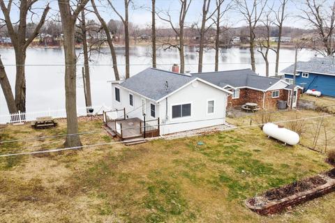 50410 Taylor Dr, Marcellus, MI 49067 photo 2