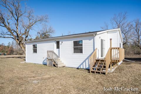 13040 60th Ave, Remus, MI 49340