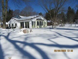 754 W Mohawk Trl, White Cloud, MI 49349 photo 2