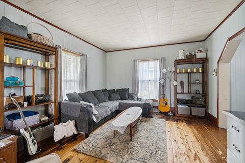 517 Orange St, Jackson, MI 49202 photo 4
