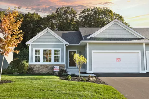 137 Blue Violet Ln NE #108, Comstock Park, MI 49321