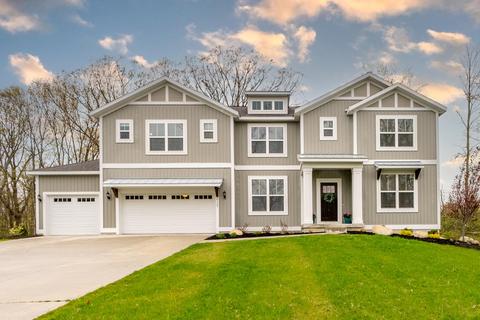 8127 Eagle Peak Dr, Jenison, MI 49428 photo 2