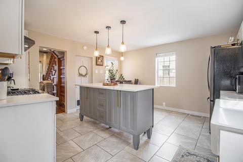 203 Clark St, Buchanan, MI 49107 photo 9