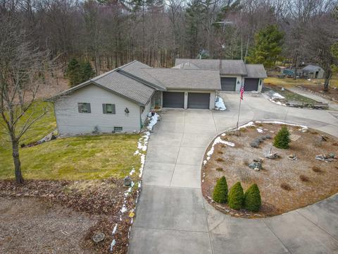 3737 Jay Rd, Whitehall, MI 49461 photo 1