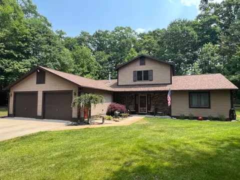 1496 N Marilyn Dr, Ludington, MI 49431
