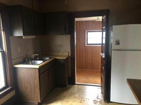 152 W Euclid Ave, Jackson, MI 49203 photo 3