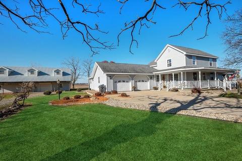 17860 S Phillips Rd, Three Oaks, MI 49128