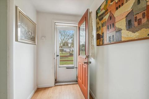 210 Cardinal Crst, Jackson, MI 49202 photo 6