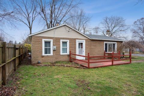 210 Cardinal Crst, Jackson, MI 49202 photo 4