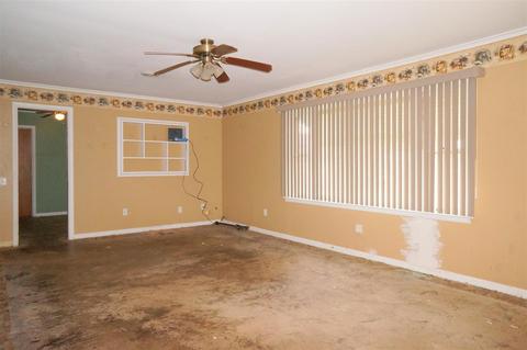 8020 Greenes Dr, Jackson, MI 49201 photo 3