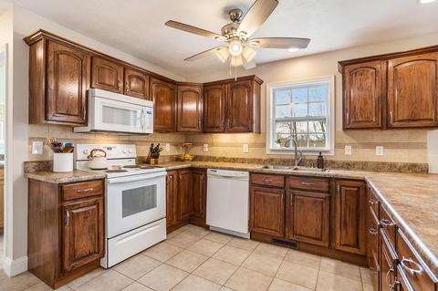 7672 Keyes Rd, Bellevue, MI 49021 photo 9
