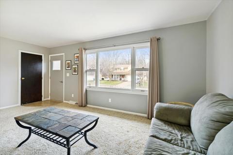 3845 Deerfield Dr, Jackson, MI 49203 photo 4