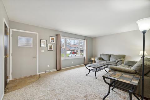 3845 Deerfield Dr, Jackson, MI 49203 photo 5