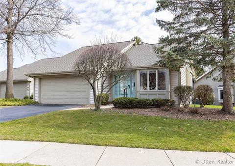 2732 Mulford Dr SE, Grand Rapids, MI 49546
