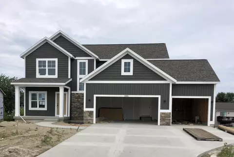 9465 Fields Dr, Zeeland, MI 49464