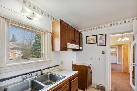 208 Watts St, Jackson, MI 49203 photo 6
