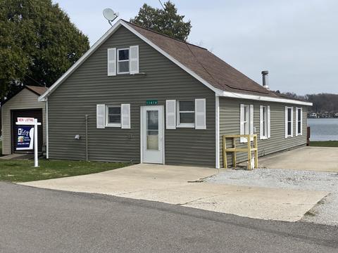 11616 Maywood Dr NE, Sparta, MI 49345