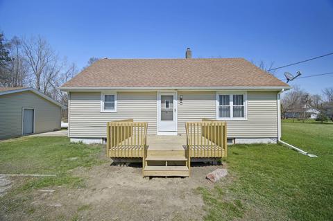 212 2nd St, Munith, MI 49259 photo 3