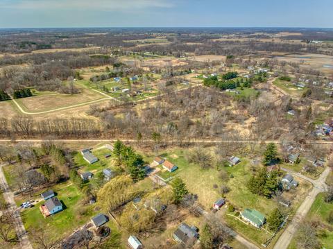 212 2nd St, Munith, MI 49259 photo 36