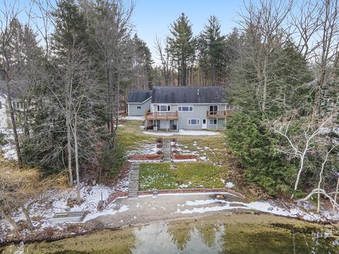 4317 W Pine Bluff Dr, Grant, MI 49327 photo 6