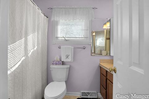 496 Adapointe Ct SE, Ada, MI 49301 photo 17