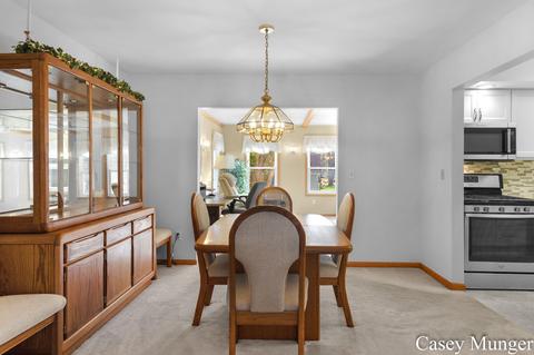 496 Adapointe Ct SE, Ada, MI 49301 photo 7