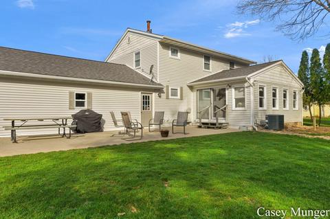 496 Adapointe Ct SE, Ada, MI 49301 photo 33