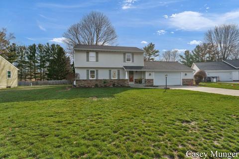 496 Adapointe Ct SE, Ada, MI 49301 photo 3