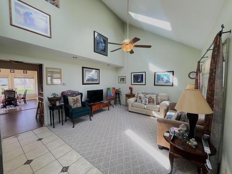 61235 Mary Lou Ln, Cassopolis, MI 49031