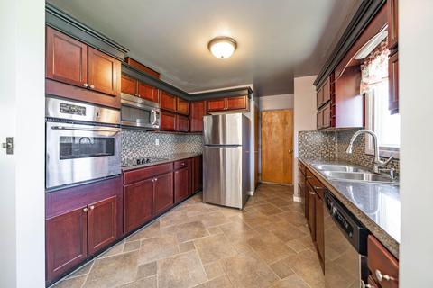 828 Forest St, Marshall, MI 49068 photo 6