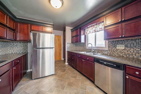 828 Forest St, Marshall, MI 49068 photo 5