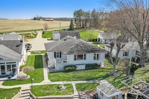 23238 Van Resort Dr, Mendon, MI 49072 photo 1