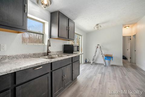 73064 34th Ave, Covert, MI 49043 photo 8