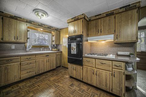 709 Longfellow Ave, Jackson, MI 49202 photo 8