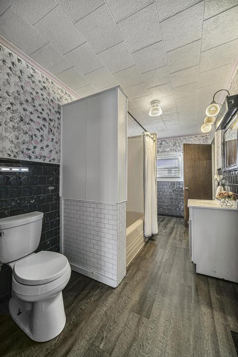 709 Longfellow Ave, Jackson, MI 49202 photo 13