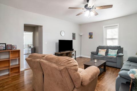 475 White Pigeon St, Constantine, MI 49042 photo 3