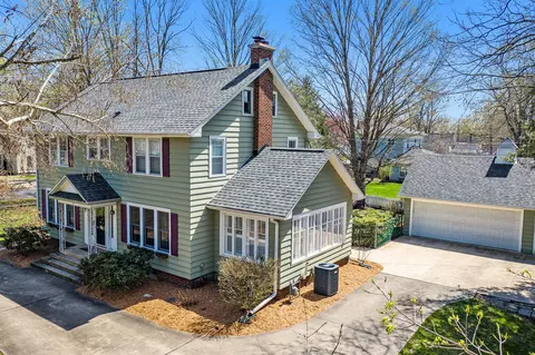 215 E Hoffman St, Three Rivers, MI 49093 photo 5