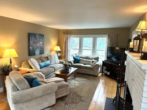 215 E Hoffman St, Three Rivers, MI 49093 photo 7