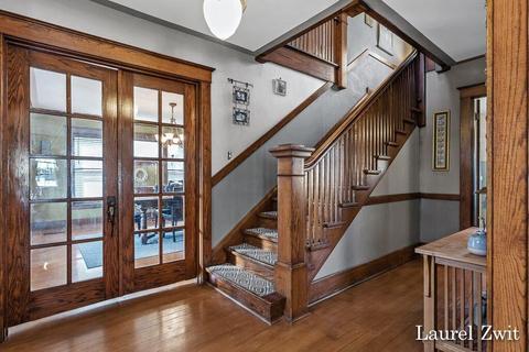 312 S Baldwin St, Whitehall, MI 49461 photo 5