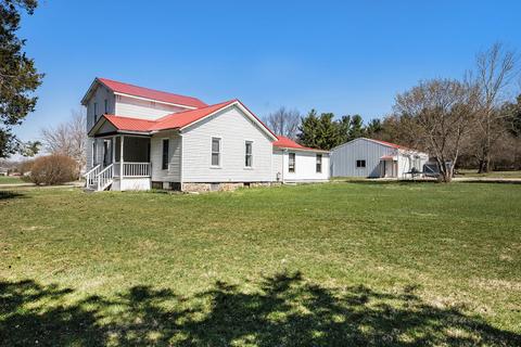 6920 Napoleon Rd, Jackson, MI 49201 photo 2