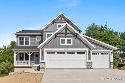 17944 Arbor Tree Dr #27, Spring Lake, MI 49456