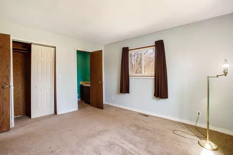 851 E Green St, Marshall, MI 49068 photo 17