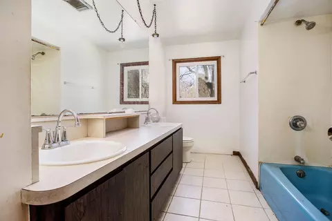 851 E Green St, Marshall, MI 49068 photo 19