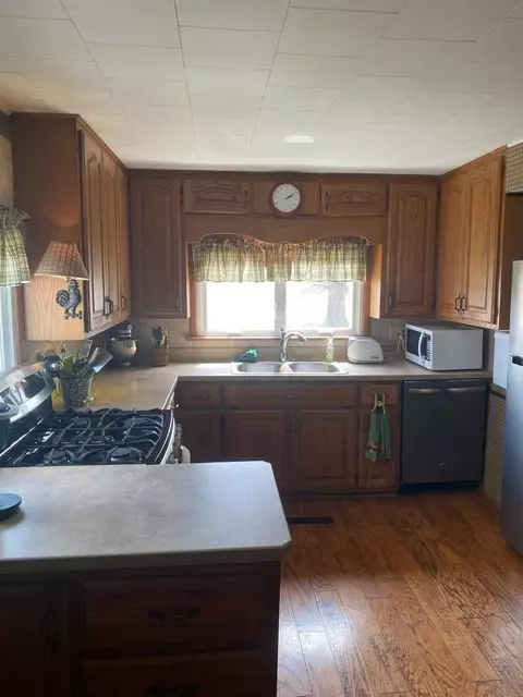 6740 Sampson Rd, Camden, MI 49232 photo 2