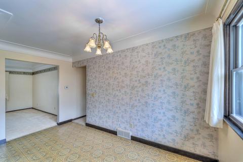 290 Curtis Ave, Jackson, MI 49203 photo 7