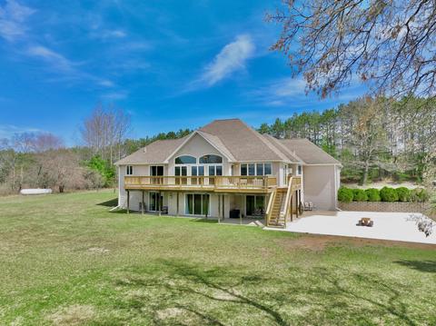 8188 S 41 Rd, Cadillac, MI 49601