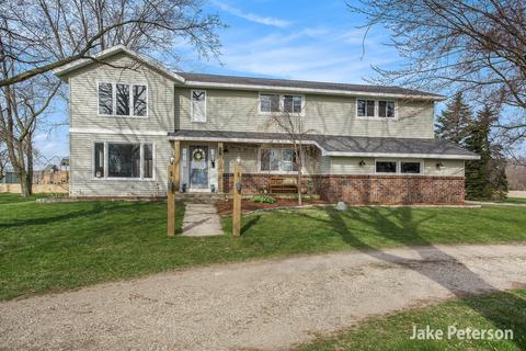 12015 56th Ave, Allendale, MI 49401