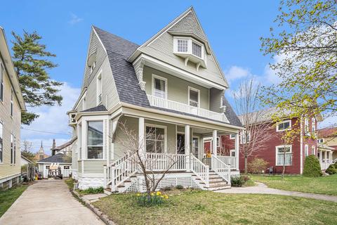 521 Lafayette Ave, Grand Haven, MI 49417
